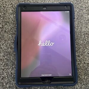 Used Apple Space Gray iPad 10.2 inch. 32GB with Navy Blue Case